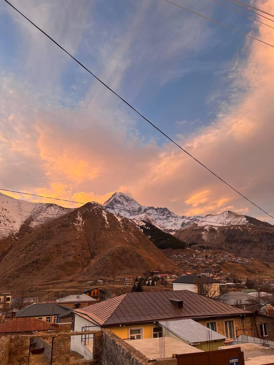 Guest House Misho Kazbegi Esterno foto