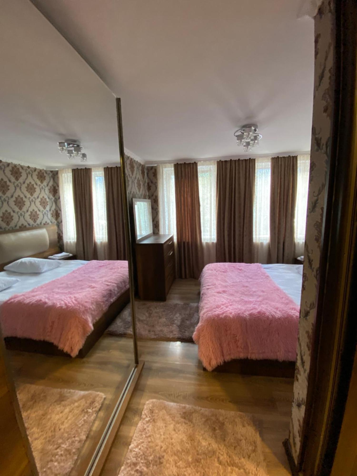Guest House Misho Kazbegi Esterno foto