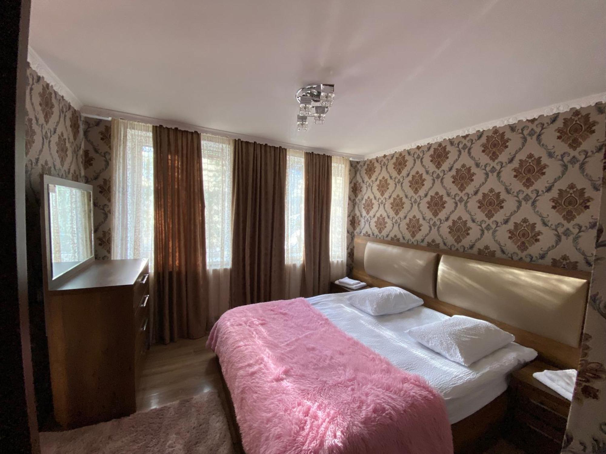 Guest House Misho Kazbegi Esterno foto