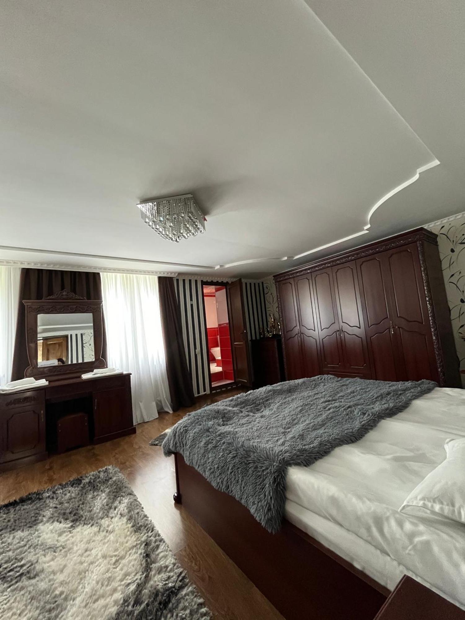 Guest House Misho Kazbegi Esterno foto